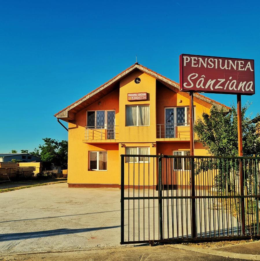מלון אורדאה Pensiunea Sanziana מראה חיצוני תמונה