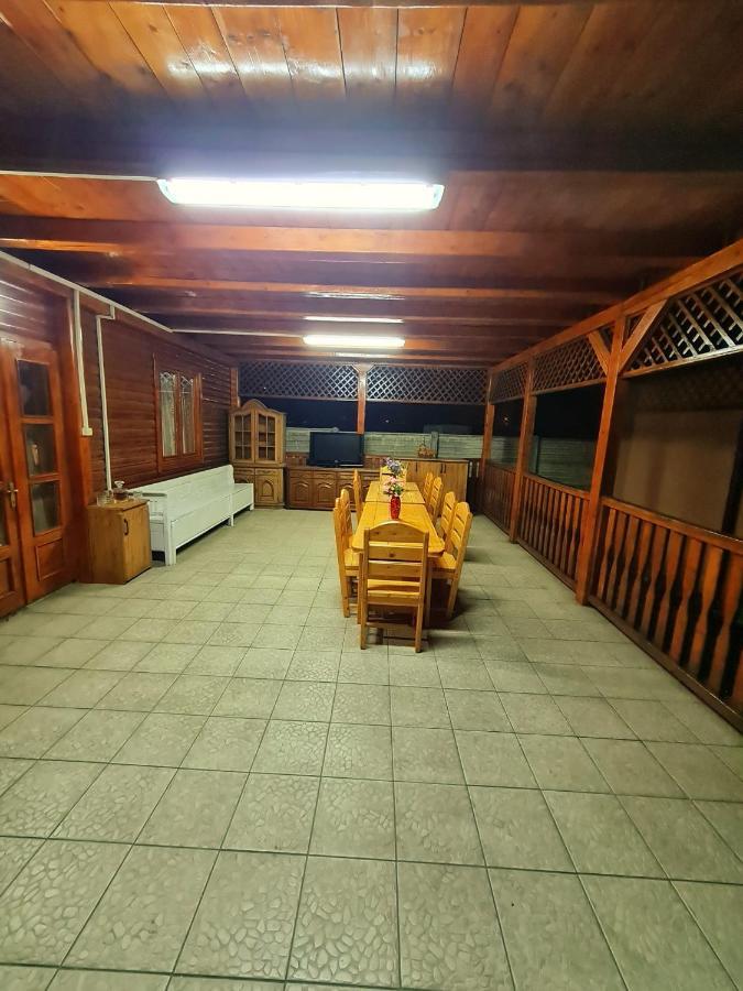 מלון אורדאה Pensiunea Sanziana מראה חיצוני תמונה